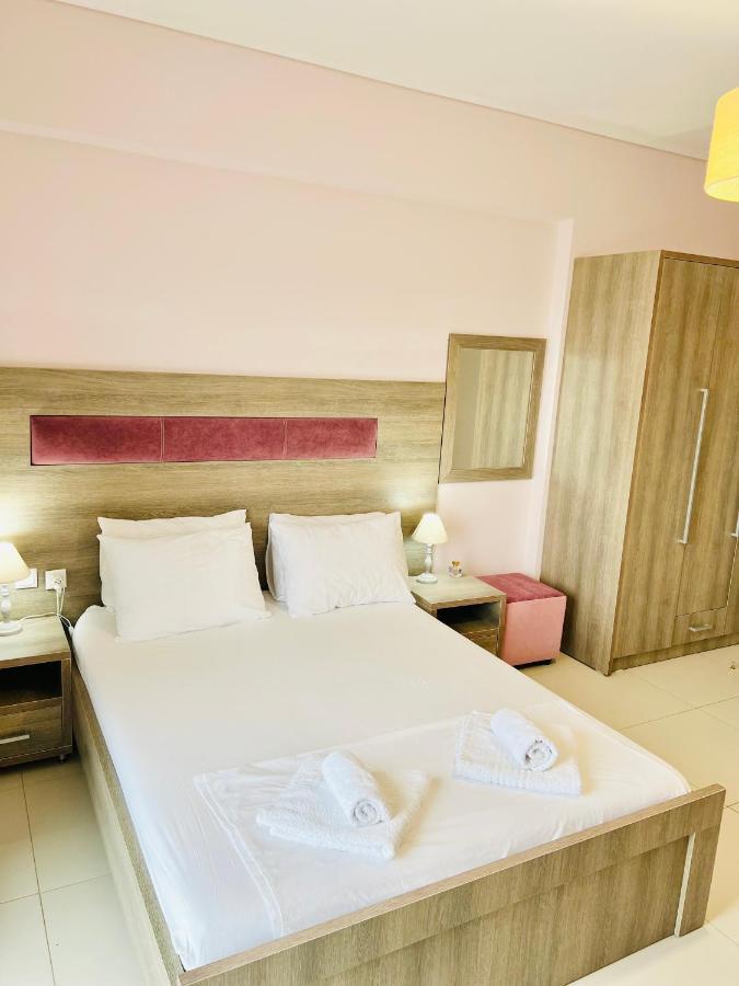 Mistral Inn Himare Ngoại thất bức ảnh