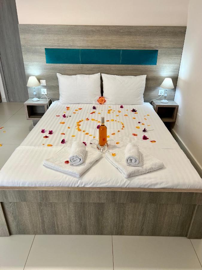 Mistral Inn Himare Ngoại thất bức ảnh