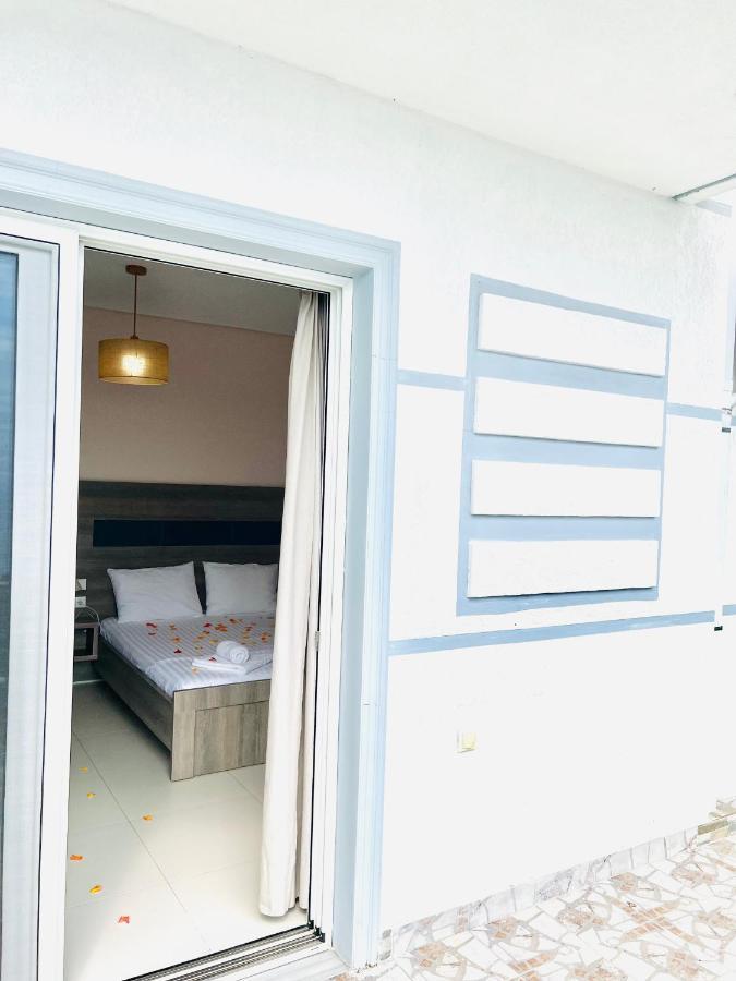 Mistral Inn Himare Ngoại thất bức ảnh