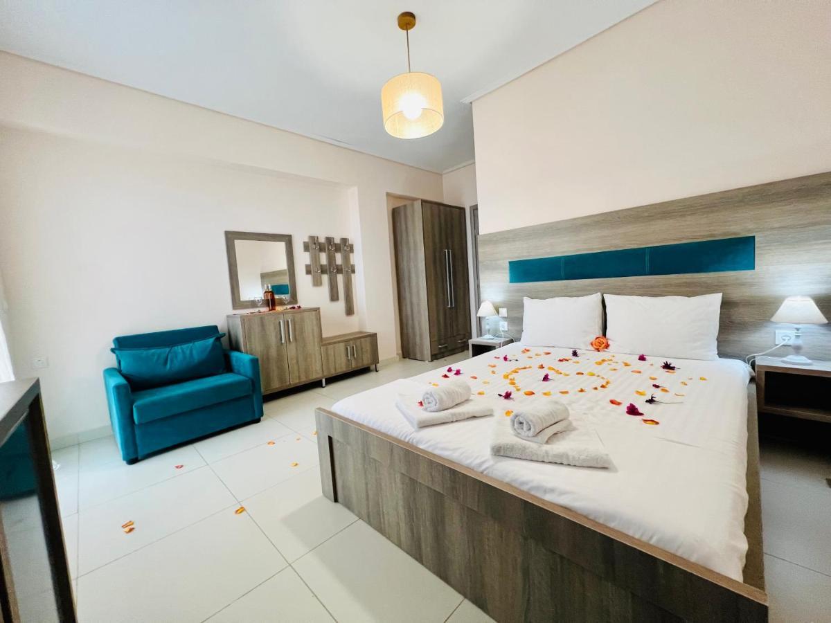 Mistral Inn Himare Ngoại thất bức ảnh