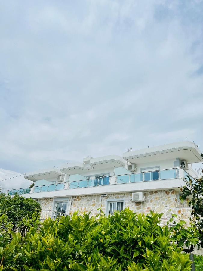 Mistral Inn Himare Ngoại thất bức ảnh