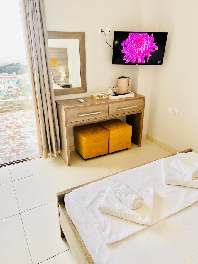 Mistral Inn Himare Ngoại thất bức ảnh