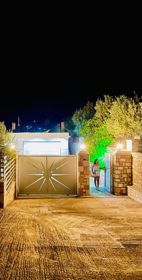 Mistral Inn Himare Ngoại thất bức ảnh