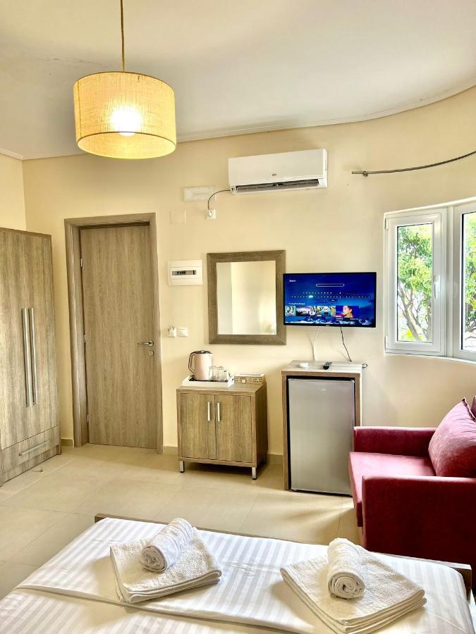 Mistral Inn Himare Ngoại thất bức ảnh