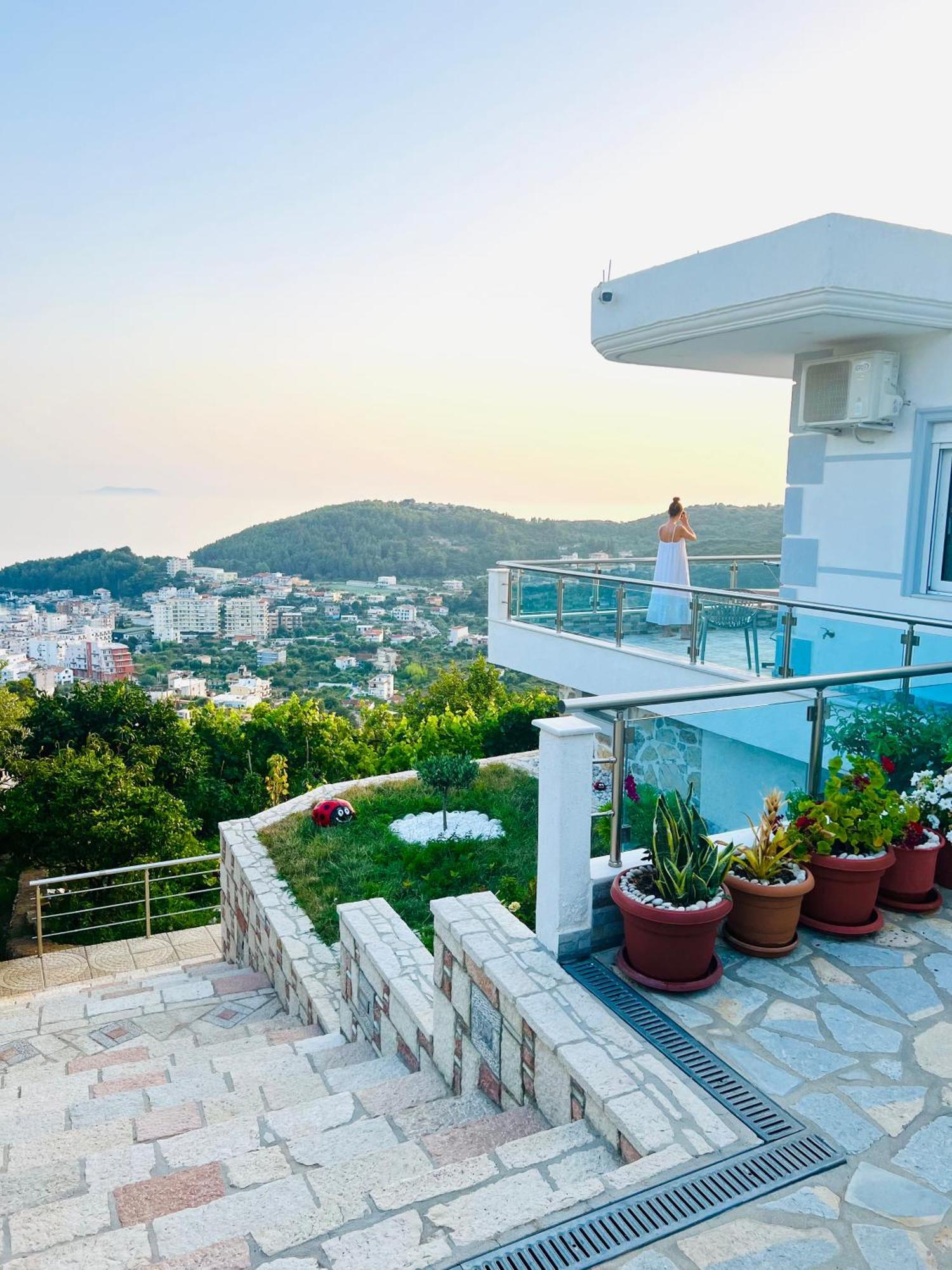 Mistral Inn Himare Ngoại thất bức ảnh