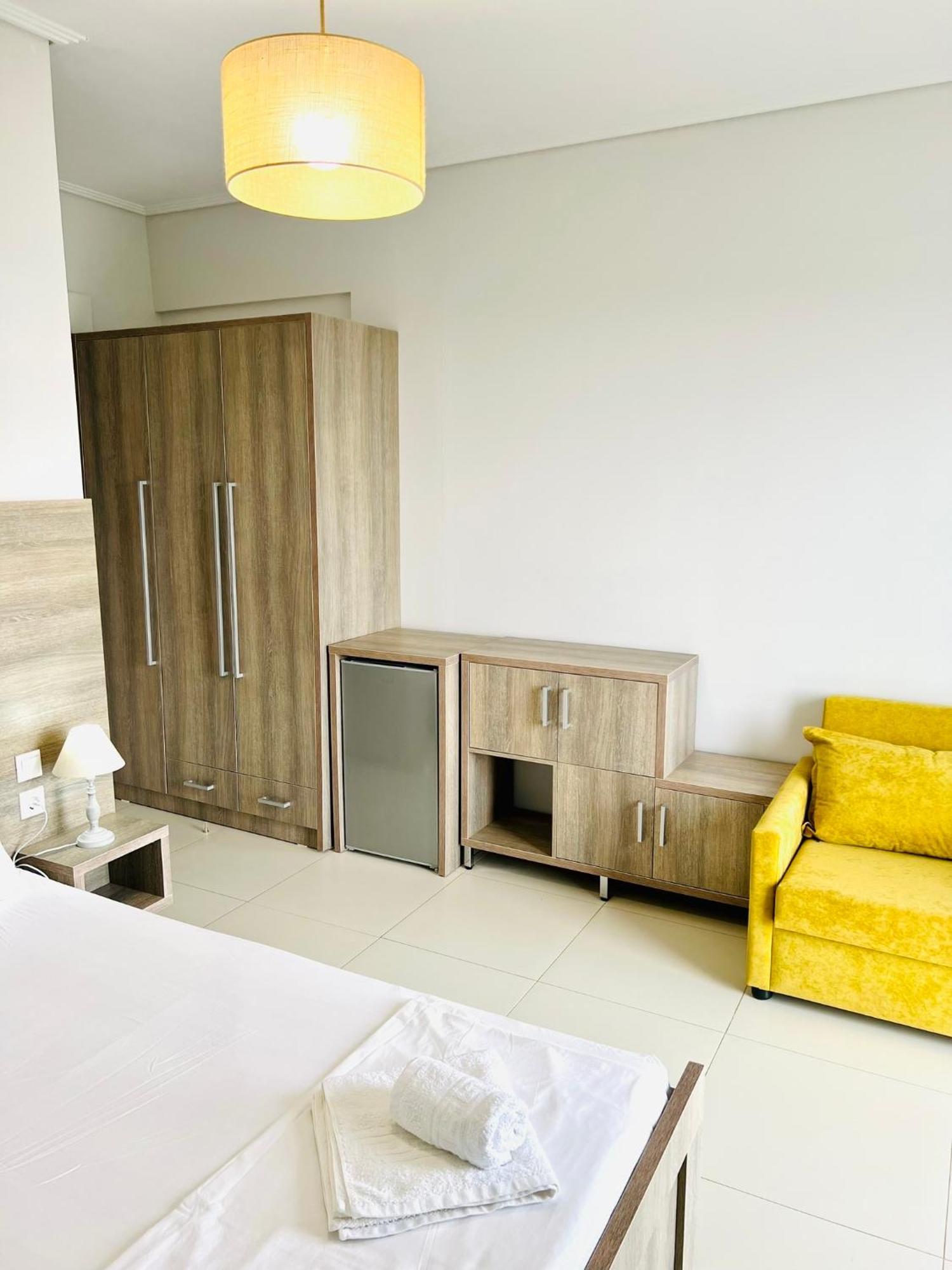 Mistral Inn Himare Ngoại thất bức ảnh